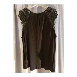 Women's Top